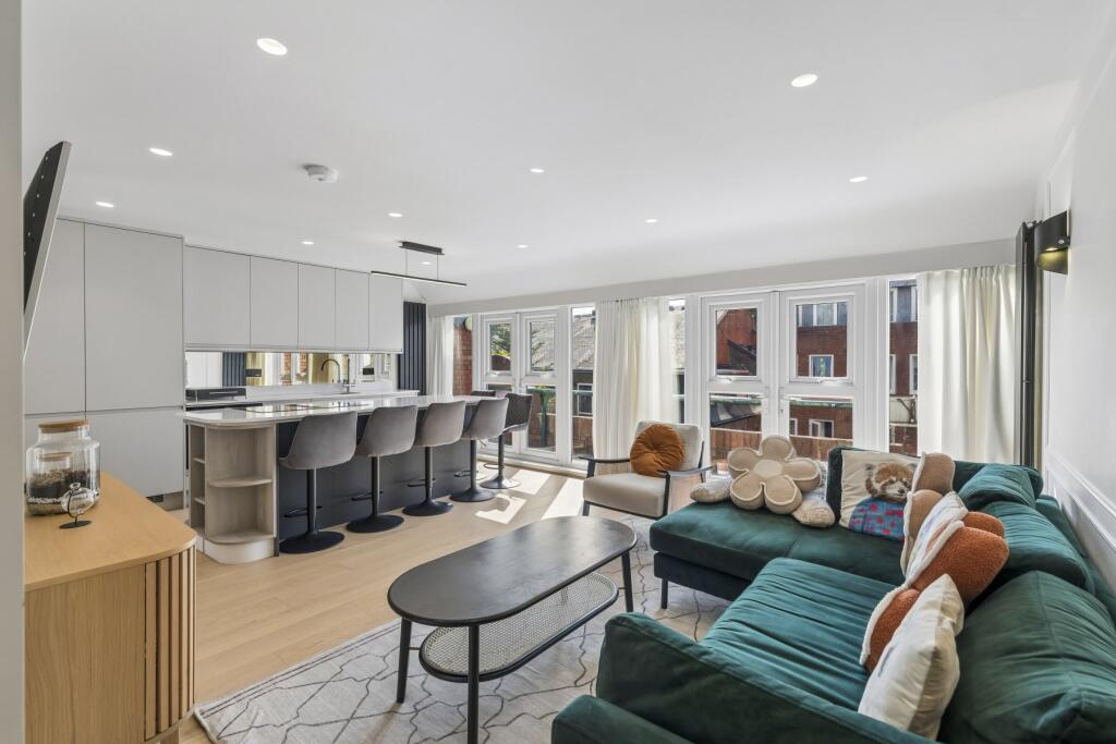 2 bed Apartment for rent in London. From Circa London - Southwark