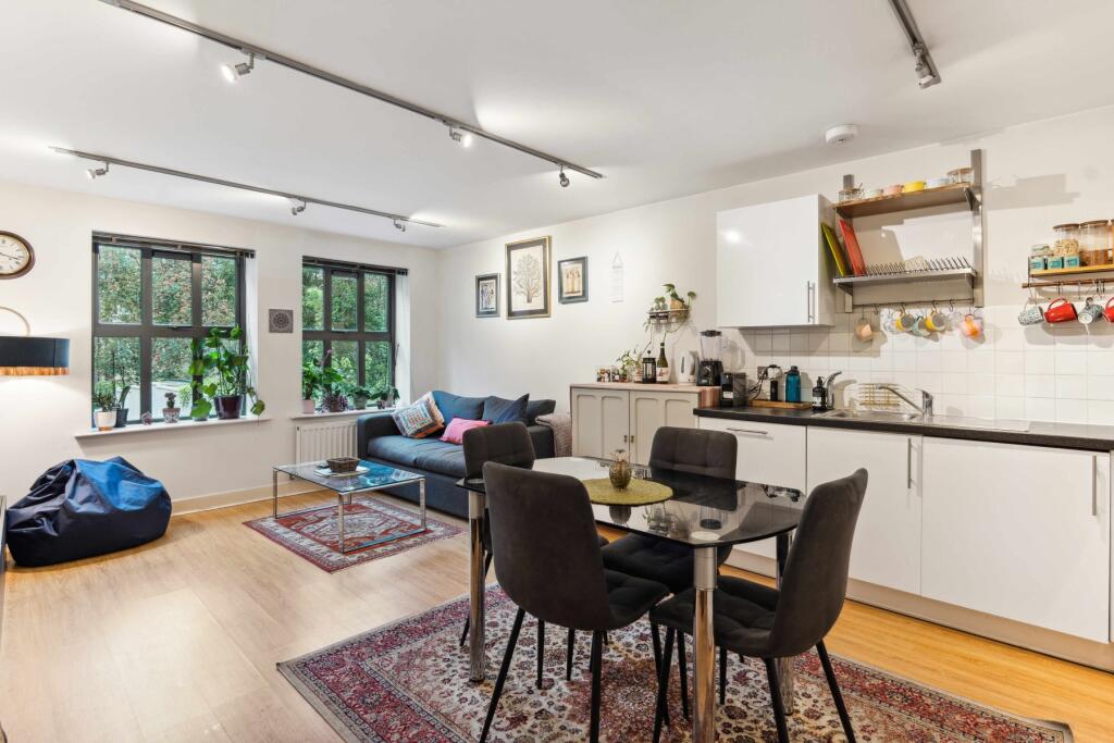 2 bed Apartment for rent in Bermondsey. From Circa London - Southwark 2 bed Apartment for rent in Bermondsey. From Circa London - Southwark