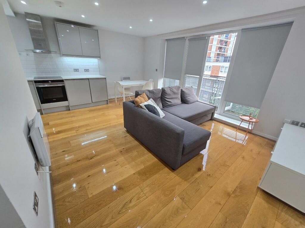 2 bed 1st Floor Flat for rent in Bermondsey. From Circle Residential - London 2 bed 1st Floor Flat for rent in Bermondsey. From Circle Residential - London
