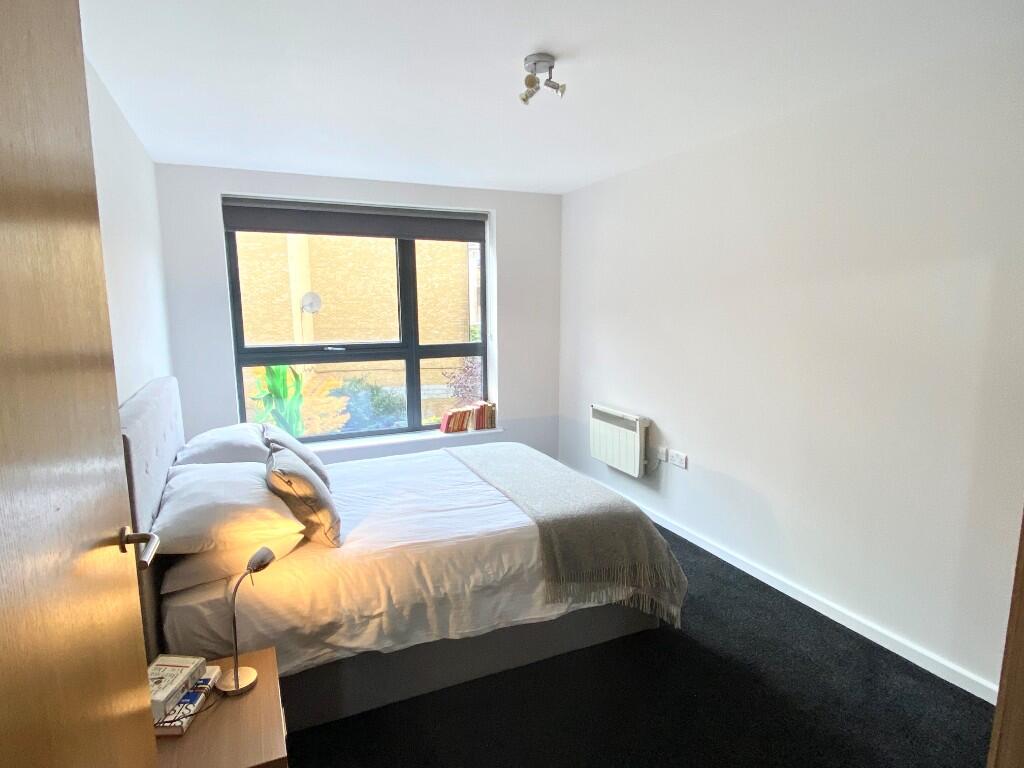 3 bed 1st Floor Flat for rent in London. From Circle Residential - London