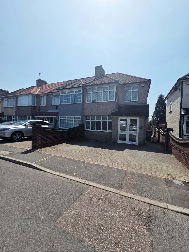 3 bed Detached for rent in Sidcup. From Cityrez - London 3 bed Detached for rent in Sidcup. From Cityrez - London
