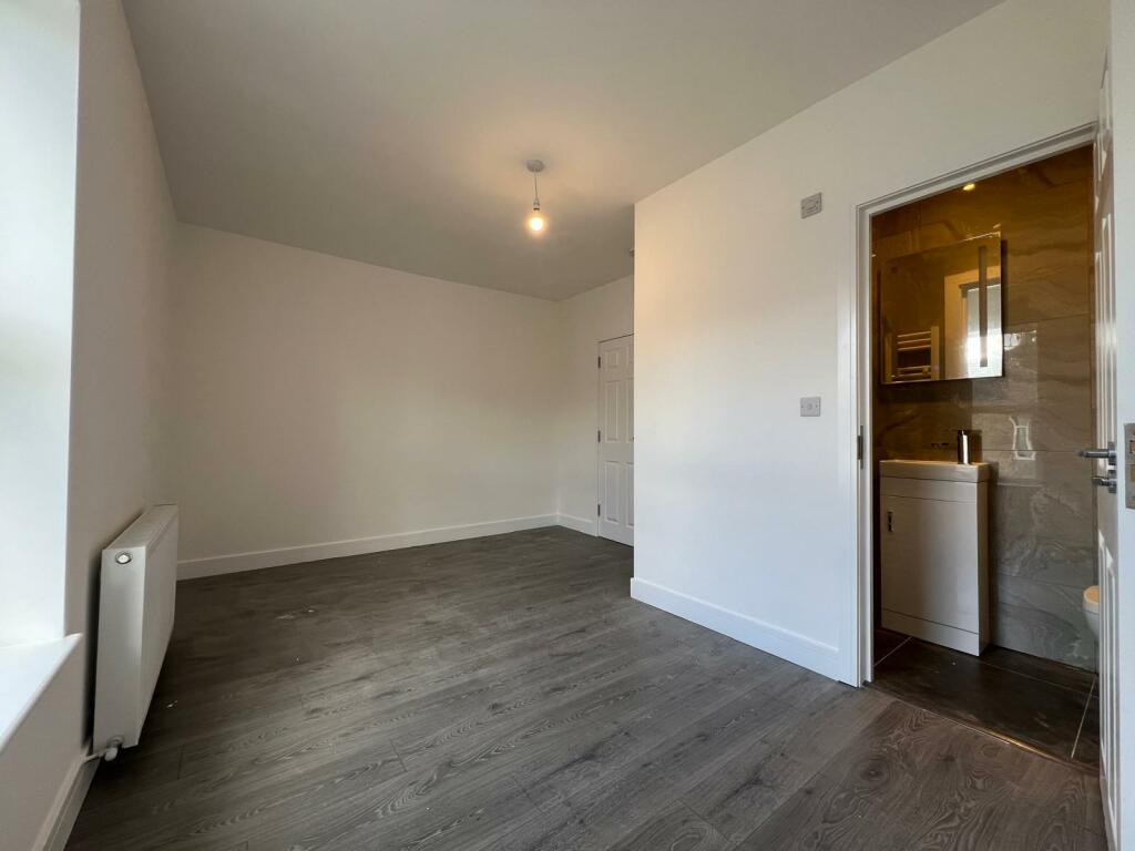 0 bed Room for rent in Woolwich. From CKB Estate Agents - Eltham