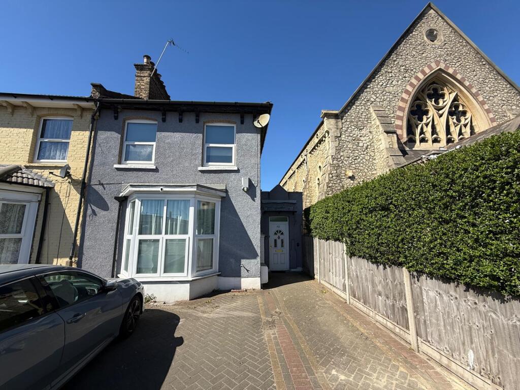 2 bed 1st Floor Flat for rent in Croydon. From CKB Estate Agents - Eltham