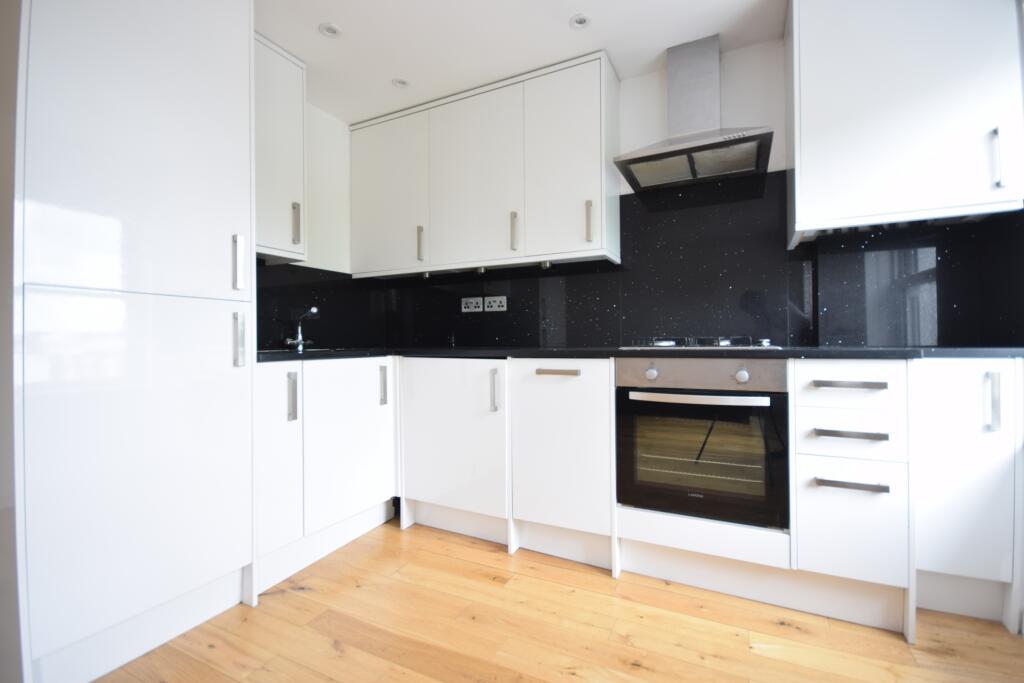 1 bed 1st Floor Flat for rent in Camberwell. From CKB Estate Agents - Eltham