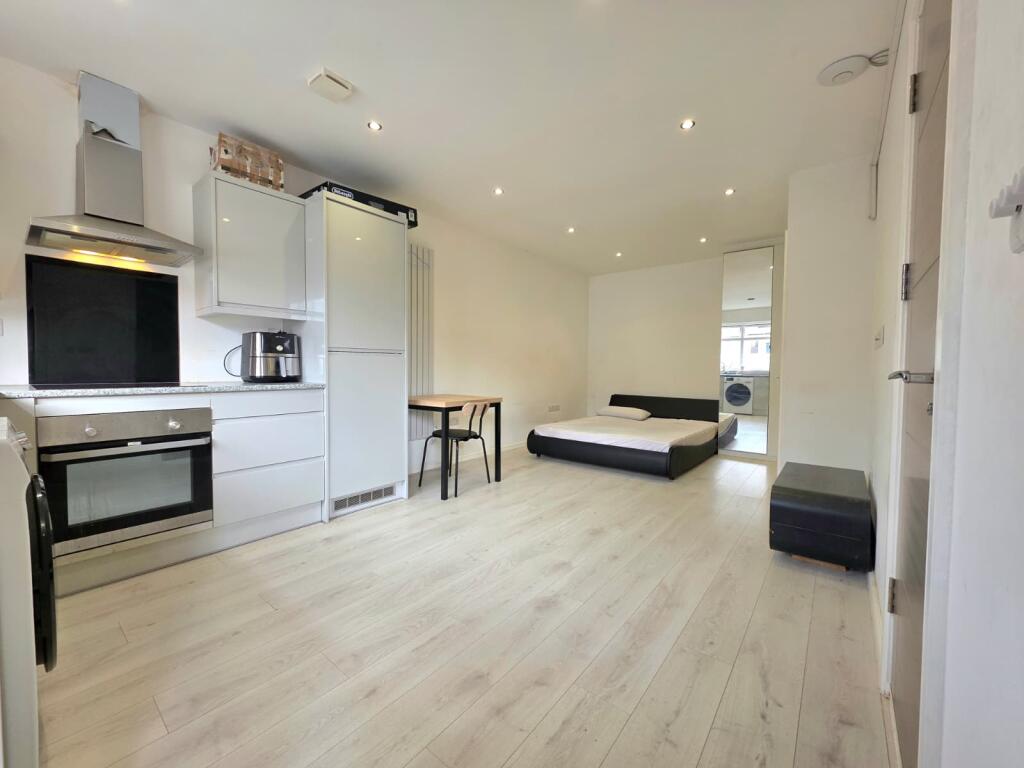 0 bed Studio for rent in Keston Mark. From CKB Estate Agents - Eltham
