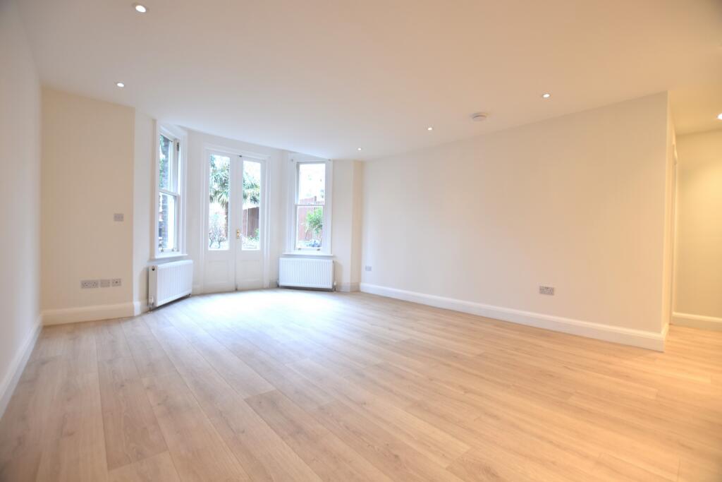 2 bed Annexe for rent in Penge. From CKB Estate Agents - Eltham