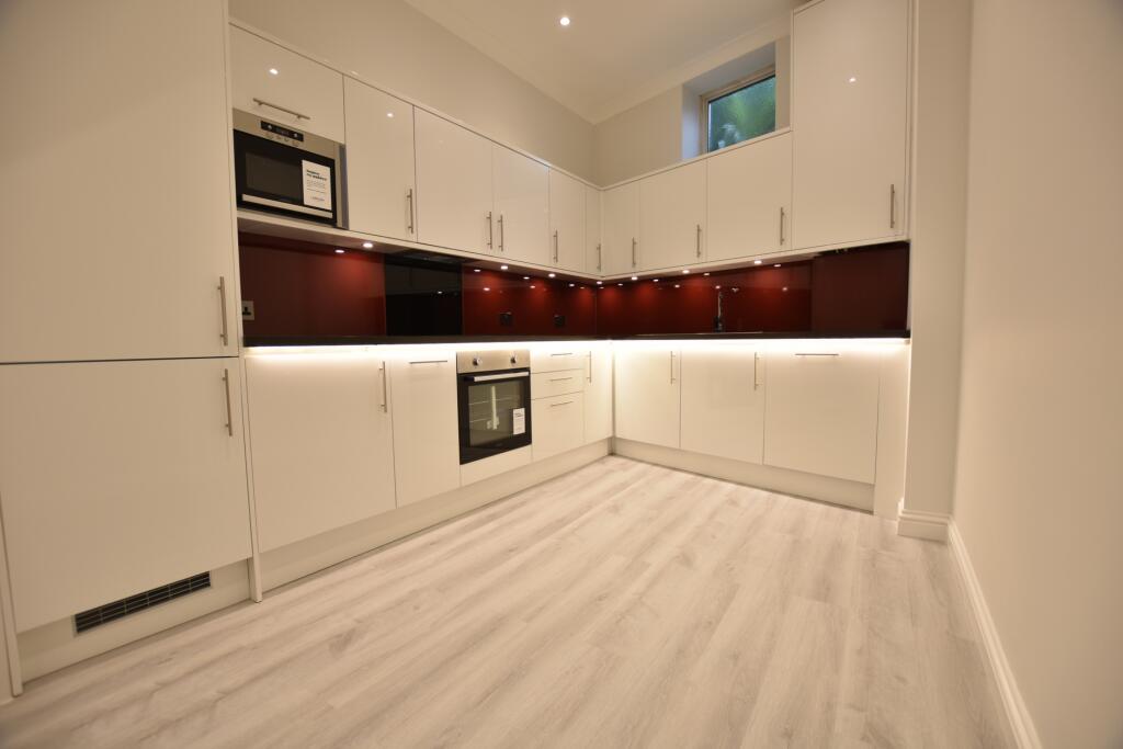 2 bed 1st Floor Flat for rent in Deptford. From CKB Estate Agents - Eltham