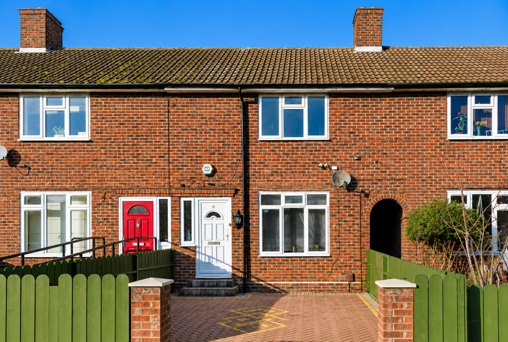2 bed Mid Terraced House for rent in Eltham. From CKB Estate Agents - Eltham
