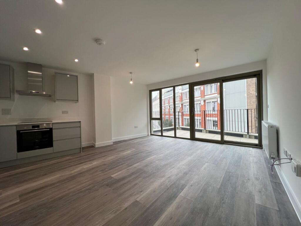 2 bed Apartment for rent in Deptford. From CKB Estate Agents - Eltham 2 bed Apartment for rent in Deptford. From CKB Estate Agents - Eltham