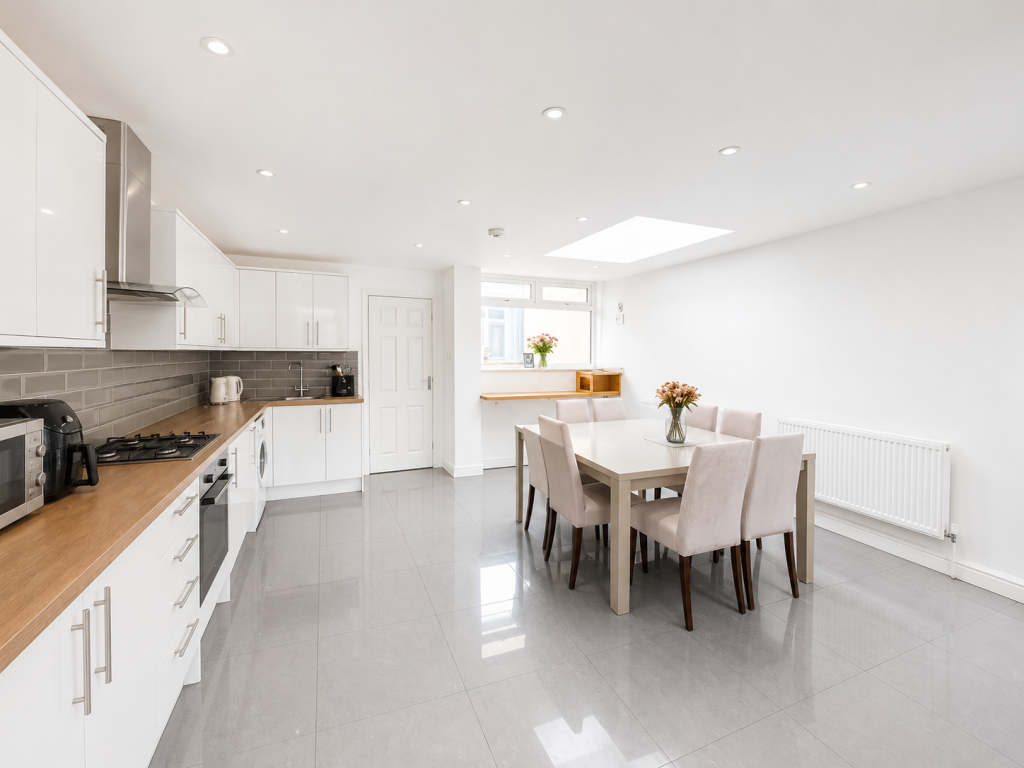 5 bed Detached for rent in London. From CKB Estate Agents - Eltham