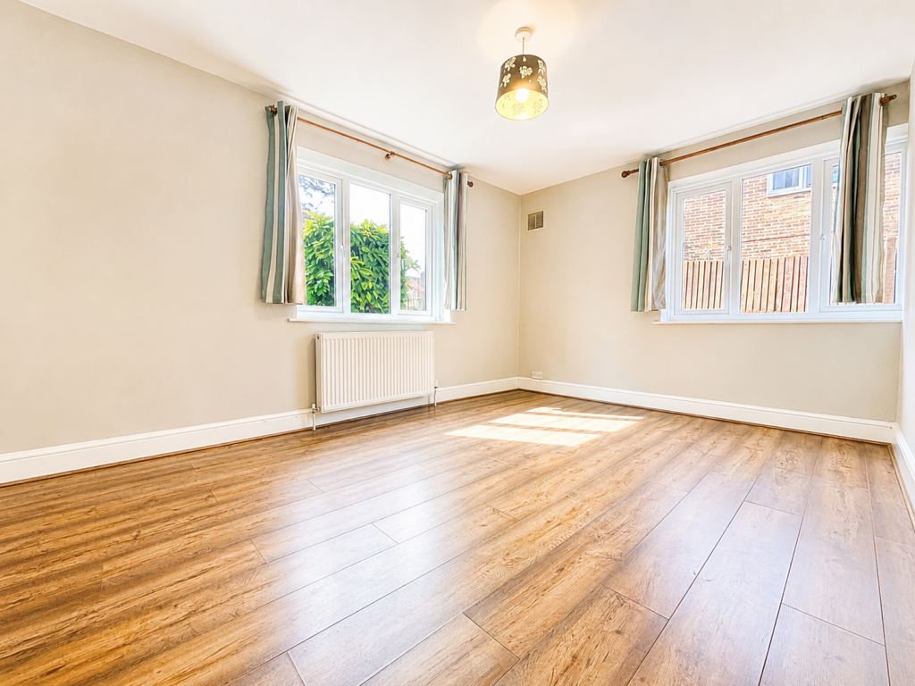 1 bed Apartment for rent in Catford. From CKB Estate Agents - Eltham