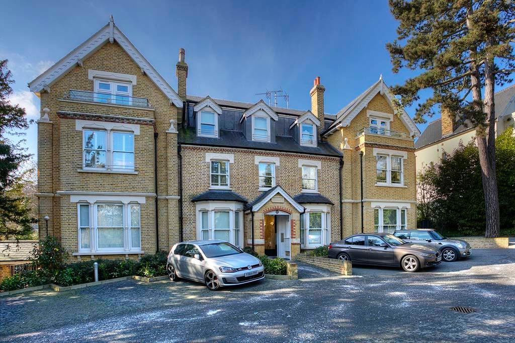 2 bed Apartment for rent in Theydon Bois. From Clarke Residential - Chingford