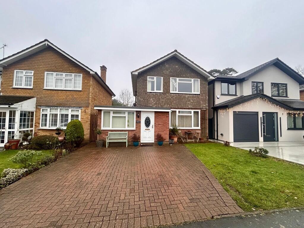 3 bed Detached for rent in Watford. From Claytons Estate Agents - Garston