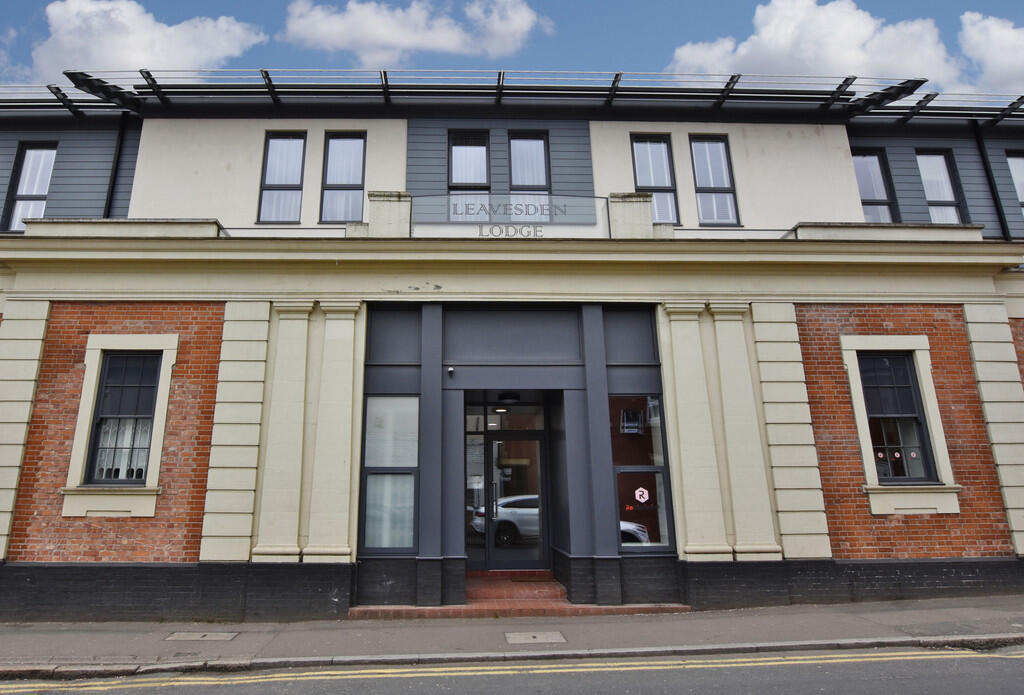 1 bed 1st Floor Flat for rent in Watford. From Claytons Estate Agents - Garston