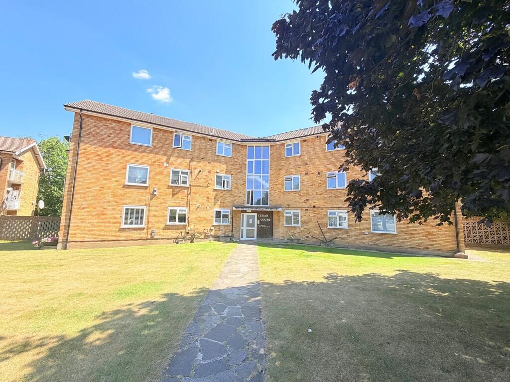 2 bed 1st Floor Flat for rent in Aldenham. From Claytons Estate Agents - Garston 2 bed 1st Floor Flat for rent in Aldenham. From Claytons Estate Agents - Garston