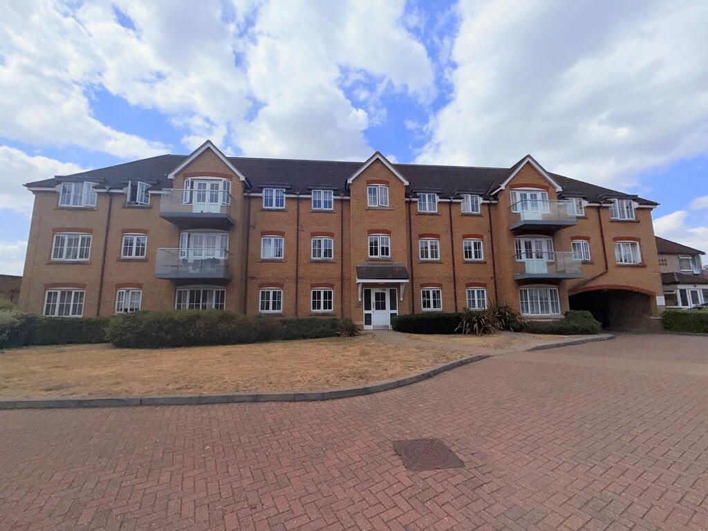 2 bed Apartment for rent in Aldenham. From Claytons Estate Agents - Garston