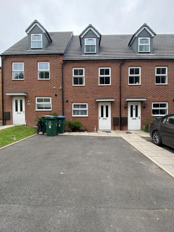 3 bed Mid Terraced House for rent in Westwood Heath. From 1st Sales and Lettings - Coventry 3 bed Mid Terraced House for rent in Westwood Heath. From 1st Sales and Lettings - Coventry