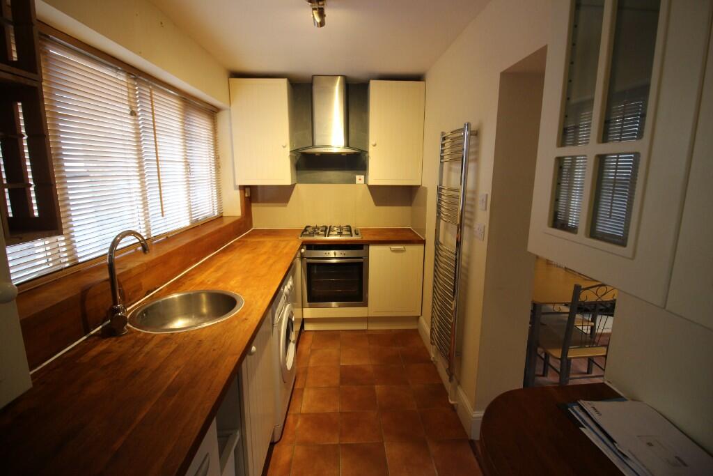 2 bed Semi-Detached House for rent in South Weald. From CMC Estates - Walthamstow