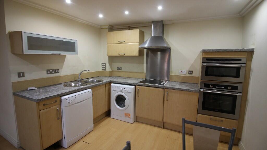 2 bed 1st Floor Flat for rent in Barking. From CMC Estates - Walthamstow
