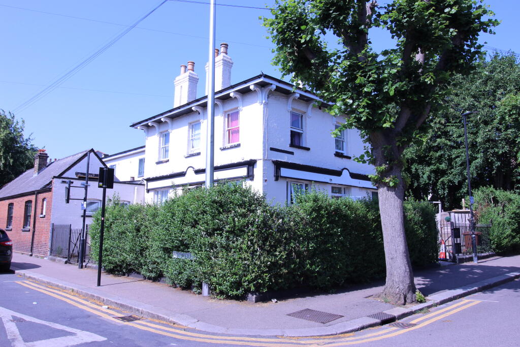 1 bed 1st Floor Flat for rent in Walthamstow. From CMC Estates - Walthamstow
