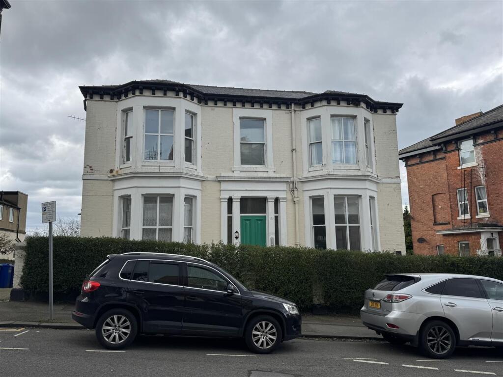 2 bed 1st Floor Flat for rent in Scarborough. From Colin Ellis Estate Agents - Scarborough
