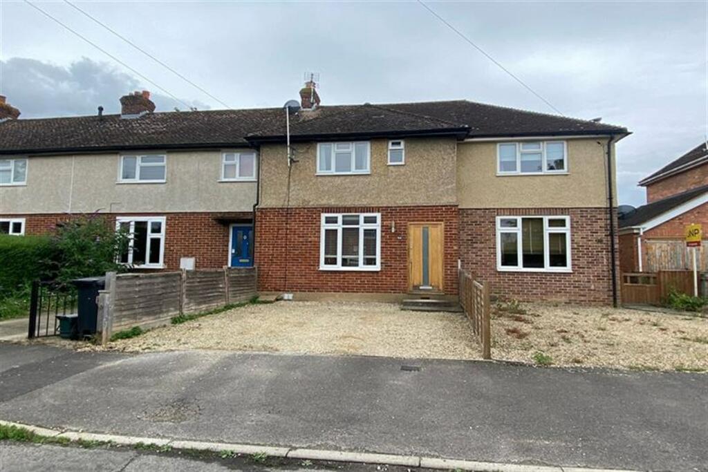 3 bed Mid Terraced House for rent in Thame. From College and County - Thame