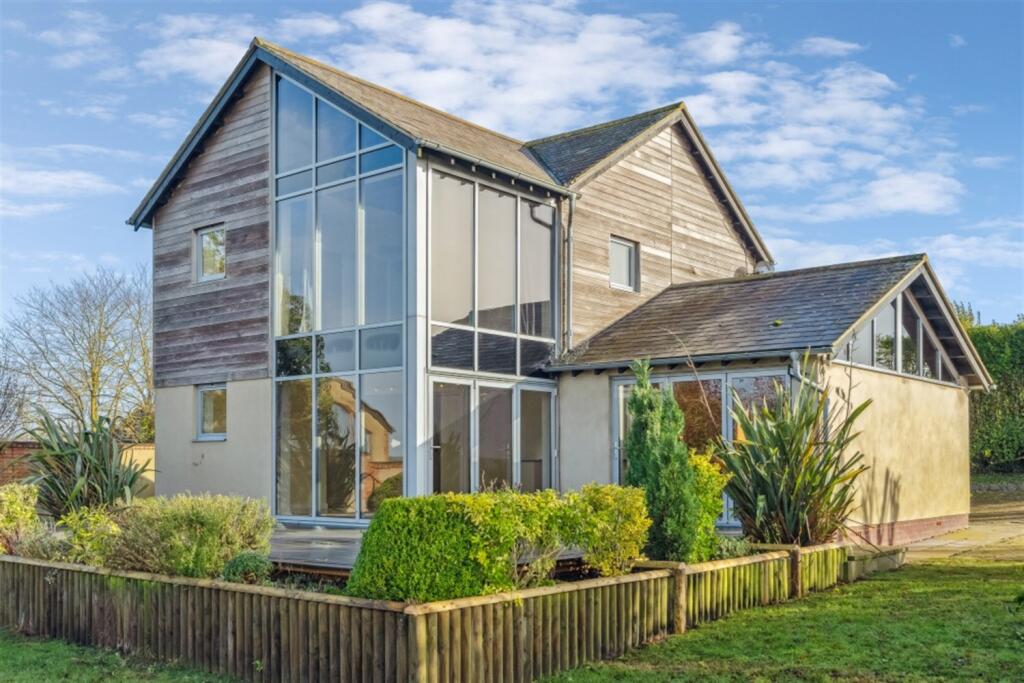 3 bed Detached for rent in Nether Winchendon. From College & County ltd - Thame