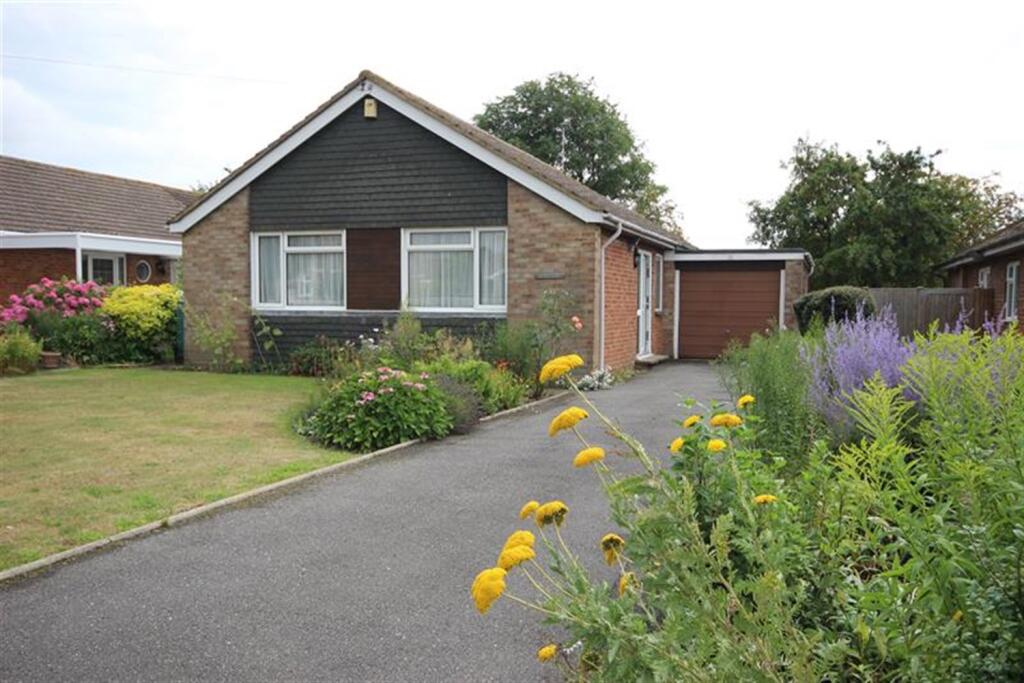 2 bed Bungalow for rent in Thame. From College & County ltd - Thame