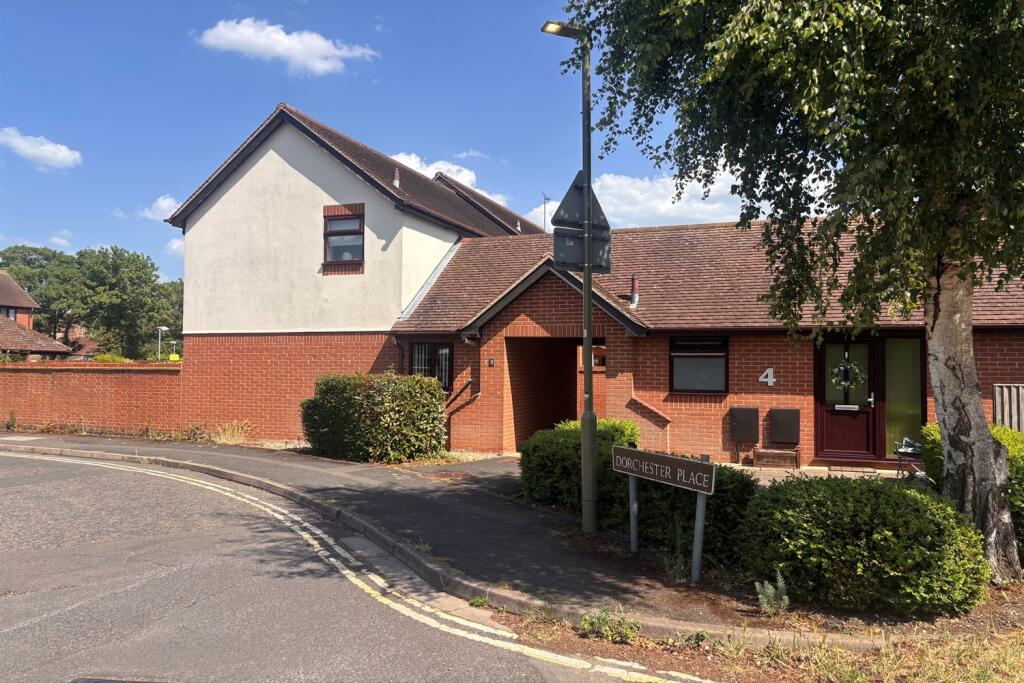 2 bed Mid Terraced House for rent in Thame. From College & County ltd - Thame