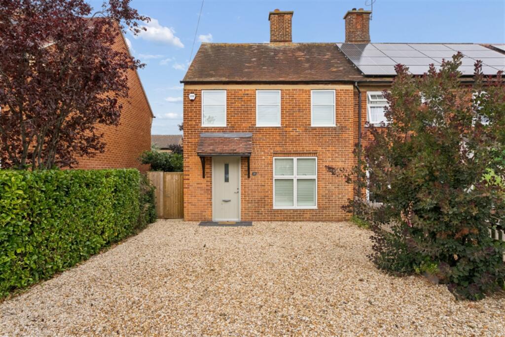 3 bed End of Terrace for rent in Thame. From College & County ltd - Thame 3 bed End of Terrace for rent in Thame. From College & County ltd - Thame