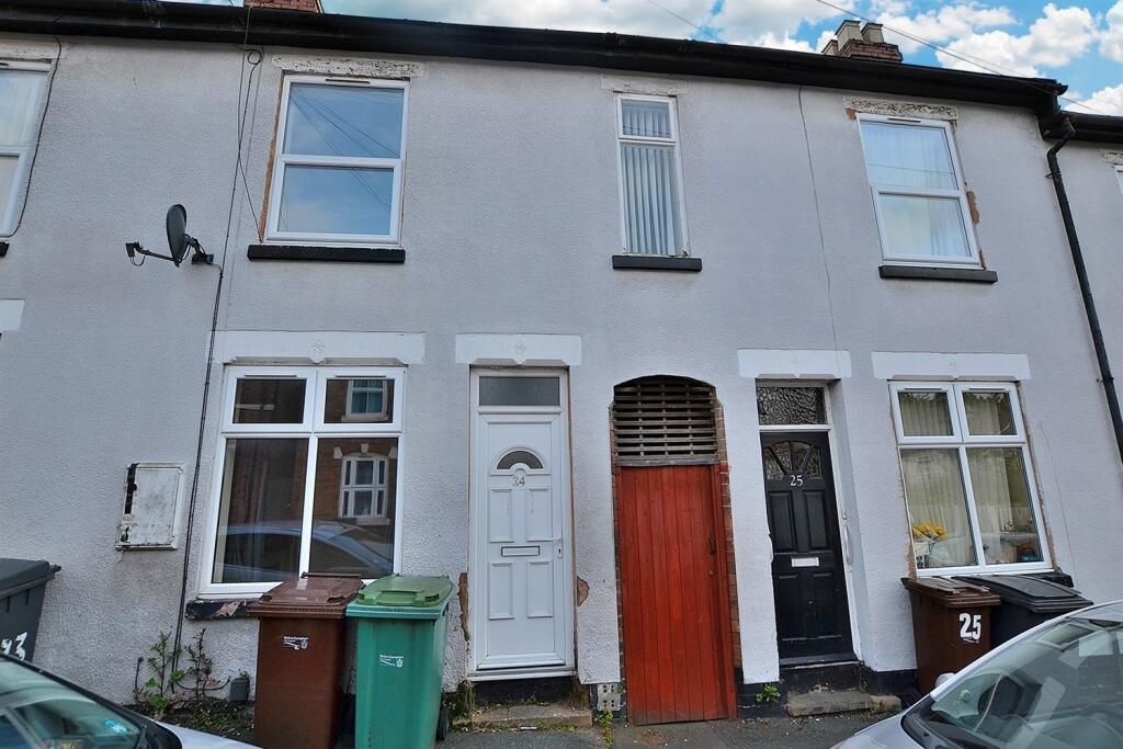 3 bed Mid Terraced House for rent in Wolverhampton. From Concentric Sales & Lettings - Wolverhampton