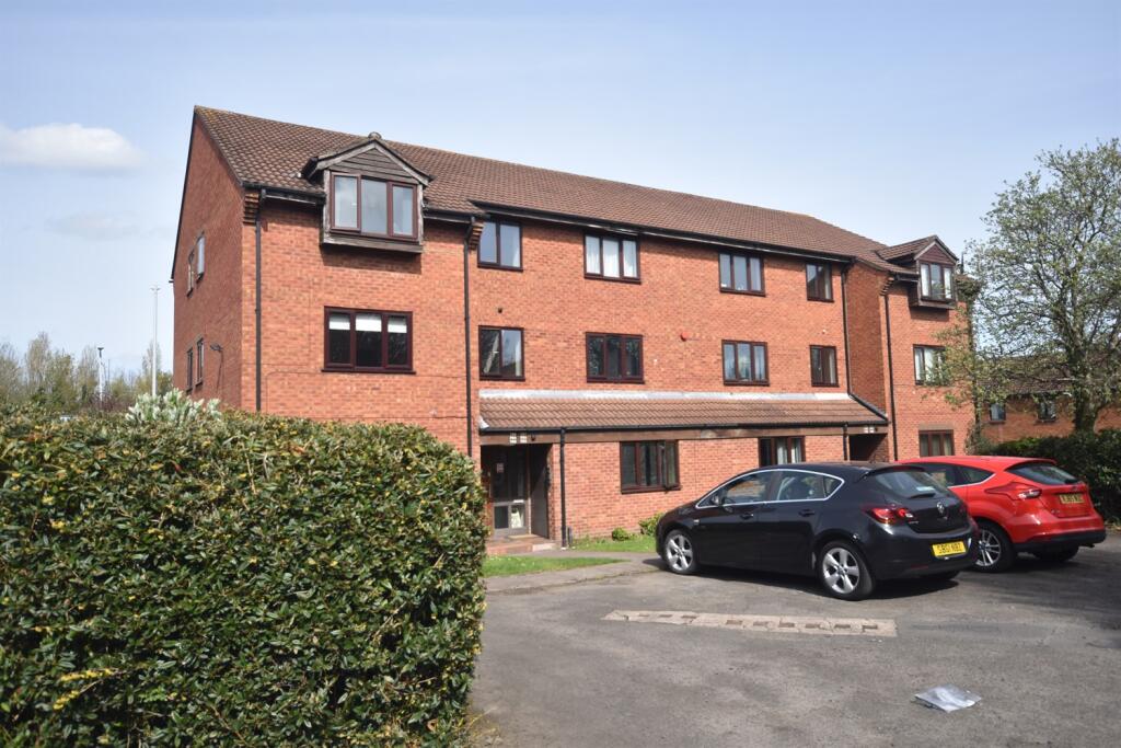 2 bed 1st Floor Flat for rent in Wolverhampton. From Concentric Sales & Lettings - Wolverhampton 2 bed 1st Floor Flat for rent in Wolverhampton. From Concentric Sales & Lettings - Wolverhampton