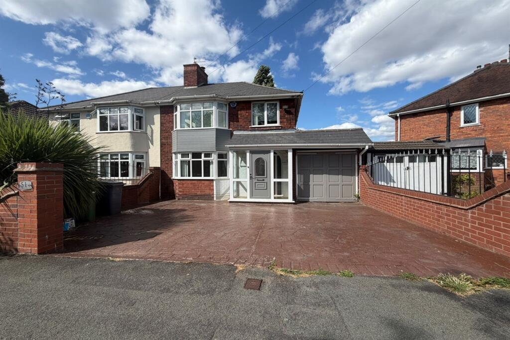 3 bed Detached for rent in Featherstone. From Concentric Sales & Lettings - Wolverhampton