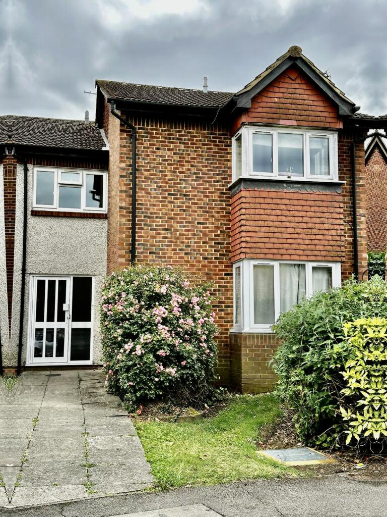 4 bed Studio for rent in Northolt. From Connells Lettings - Harrow