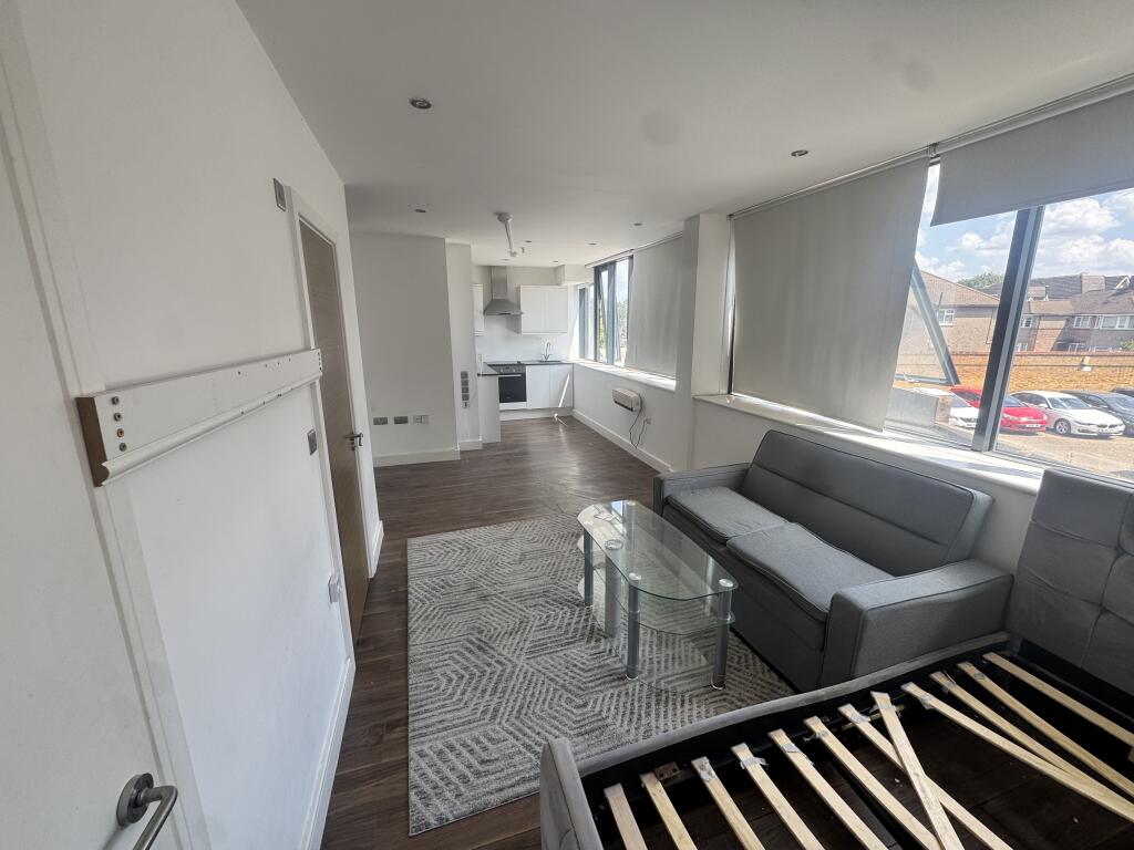 4 bed Studio for rent in Harrow. From Connells Lettings - Harrow 4 bed Studio for rent in Harrow. From Connells Lettings - Harrow