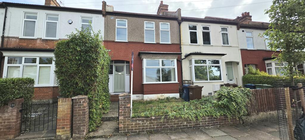 3 bed Detached for rent in Harrow. From Connells Lettings - Harrow 3 bed Detached for rent in Harrow. From Connells Lettings - Harrow
