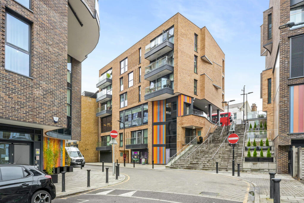 3 bed Apartment for rent in Wembley. From Connells Lettings - Harrow 3 bed Apartment for rent in Wembley. From Connells Lettings - Harrow