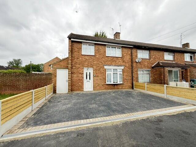 3 bed Detached for rent in Aldenham. From Connells Lettings - Watford 3 bed Detached for rent in Aldenham. From Connells Lettings - Watford