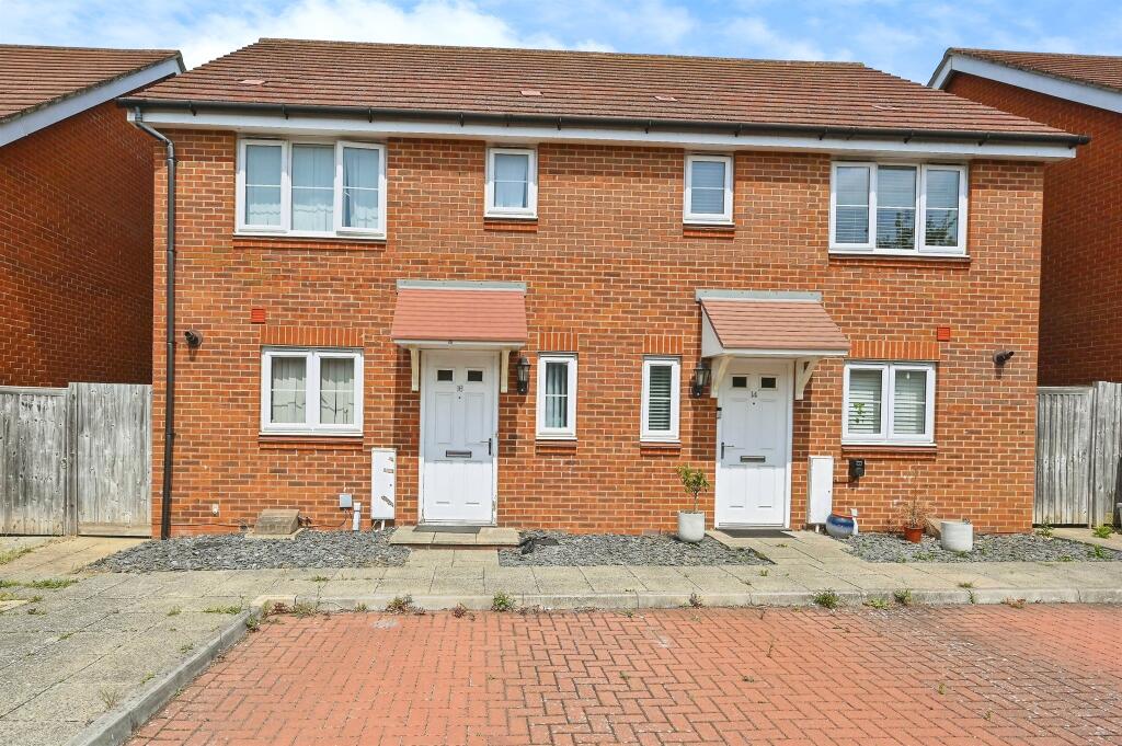 3 bed Detached for rent in Aldenham. From Connells Lettings - Watford 3 bed Detached for rent in Aldenham. From Connells Lettings - Watford