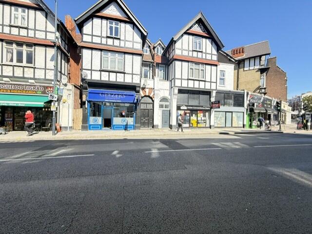 2 bed 1st Floor Flat for rent in Willesden. From Connells Lettings - Watford 2 bed 1st Floor Flat for rent in Willesden. From Connells Lettings - Watford