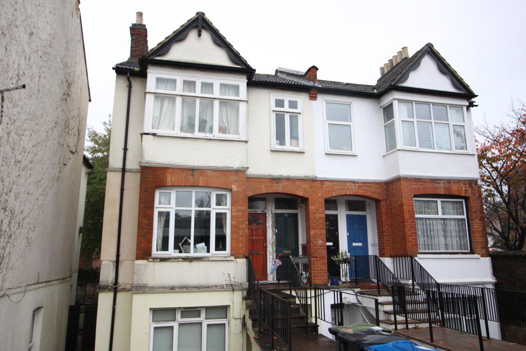2 bed Annexe for rent in Purley. From Connor Prince - Worcester Park
