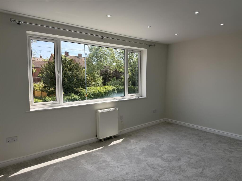 2 bed 1st Floor Flat for rent in Great Glen. From Aston & Co - Wigston 2 bed 1st Floor Flat for rent in Great Glen. From Aston & Co - Wigston