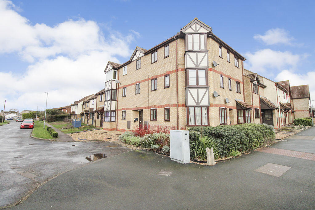 2 bed Apartment for rent in St Neots. From Cooper Wallace - Bedford