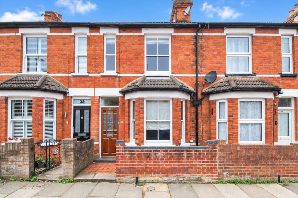 3 bed Mid Terraced House for rent in Bedford. From Cooper Wallace - Bedford