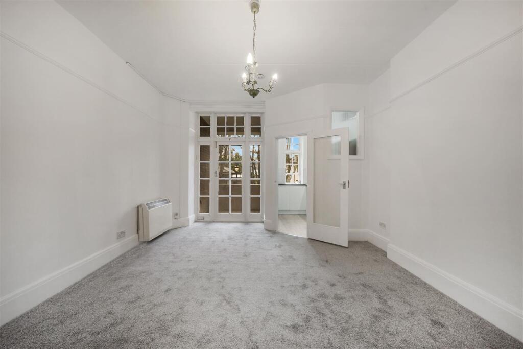 1 bed 1st Floor Flat for rent in London. From Coopers - London