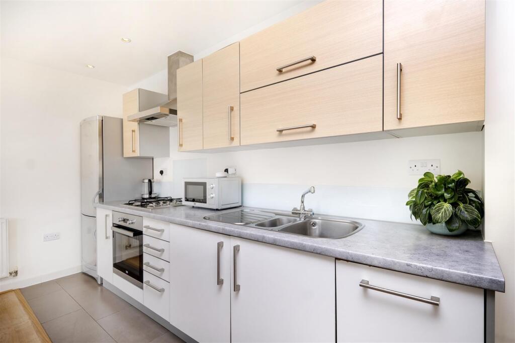 1 bed Apartment for rent in London. From Coopers - London