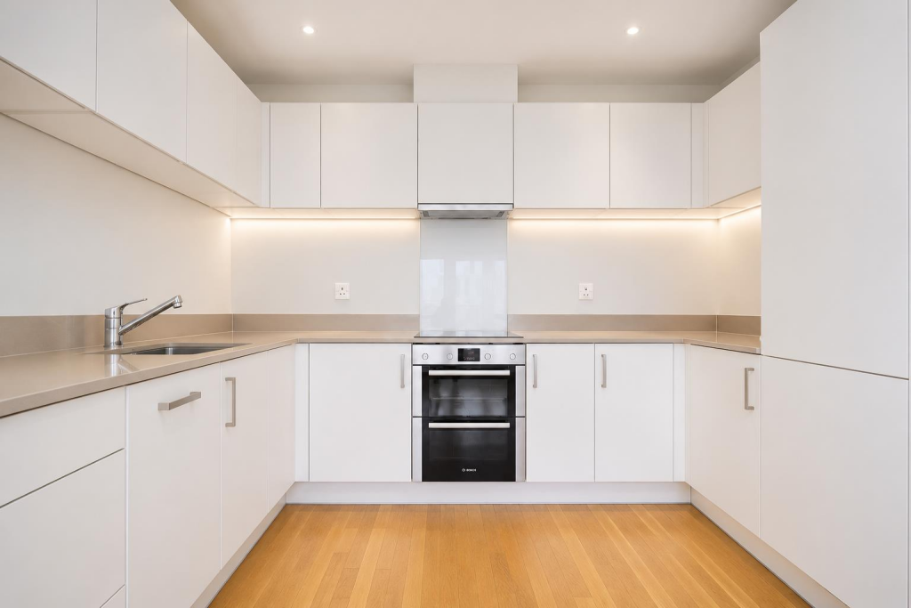2 bed 1st Floor Flat for rent in Stepney. From Coopers - London