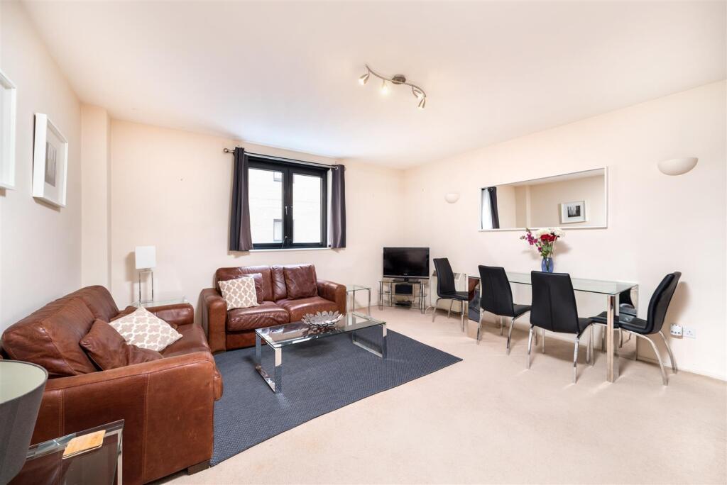 1 bed 1st Floor Flat for rent in Kensington. From Coopers - London