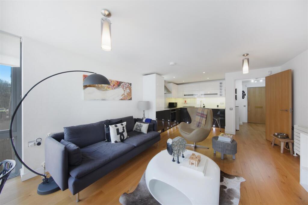 1 bed 1st Floor Flat for rent in Kensington. From Coopers - London
