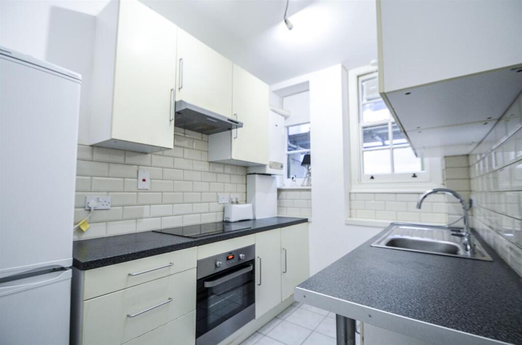 2 bed Apartment for rent in London. From Coopers - London